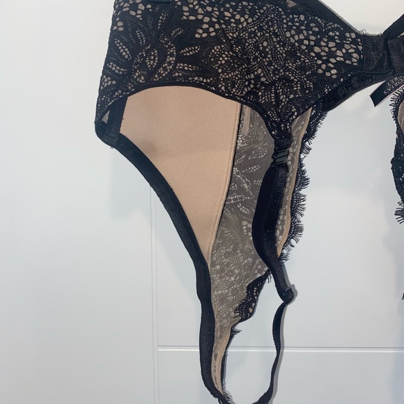 VS Stud / Lace Bra - Picture 7 of 8